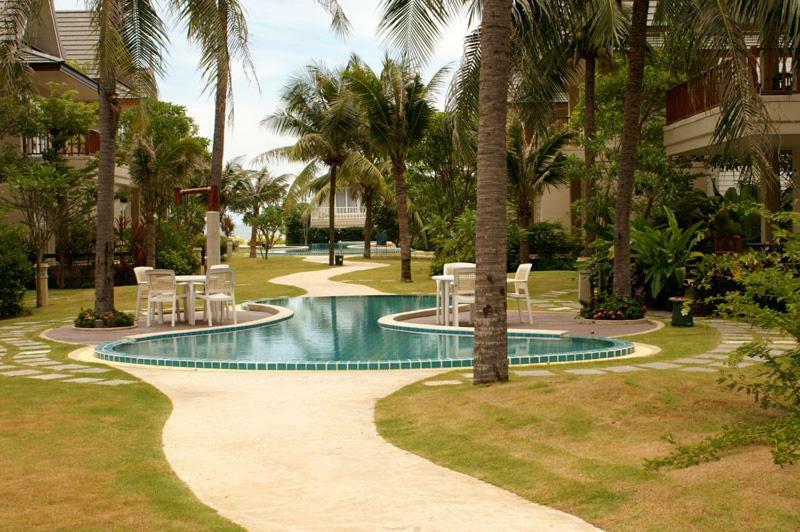 Baan Talay Samran 4 Bedrooms Villa With Beach And 3 Pools Ча Ам Екстериор снимка